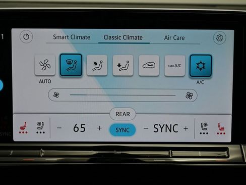 Used 2024 Volkswagen Atlas SE image 26