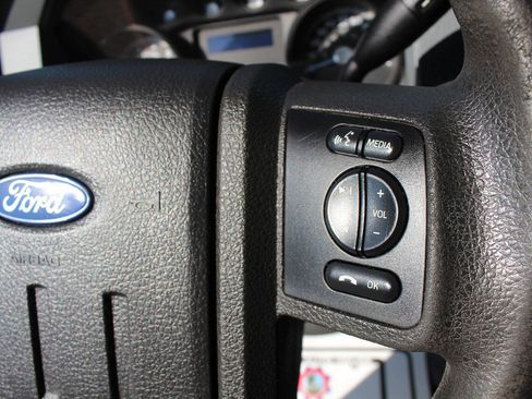 Used 2015 Ford F250 XL w/ Power Equipment Group AWD/4WD image 12