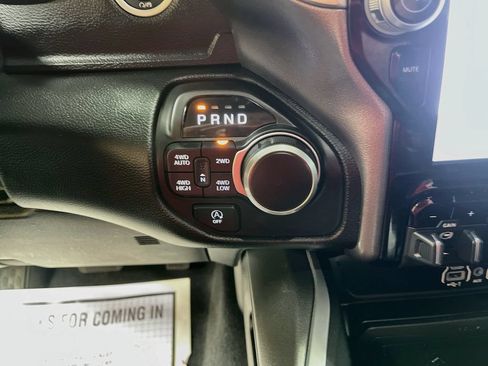 Used 2025 RAM 1500 Big Horn AWD/4WD image 17