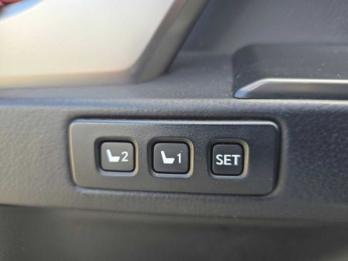 Used 2023 Lexus GX 460 Luxury image 31