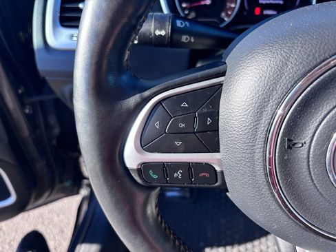 Used 2019 Jeep Compass Latitude w/ Cold Weather Group image 18