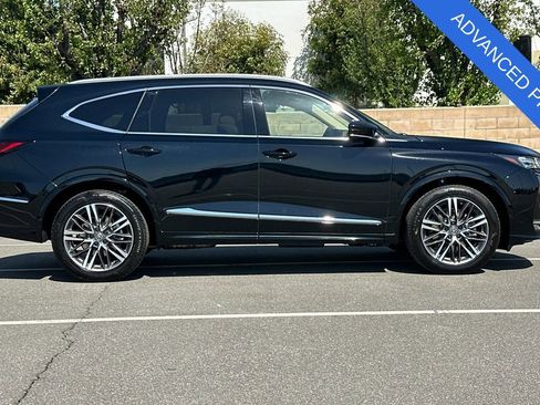 Used 2025 Acura MDX SH-AWD w/ Advance Package image 3