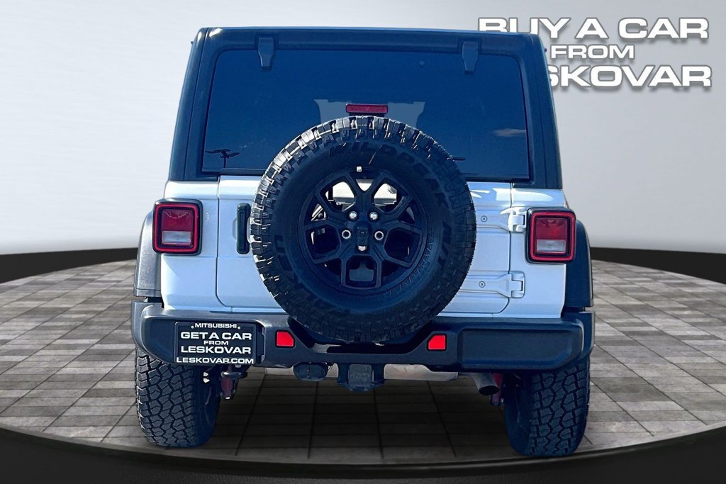 Used 2025 Jeep Wrangler Unlimited Sport AWD/4WD image 4