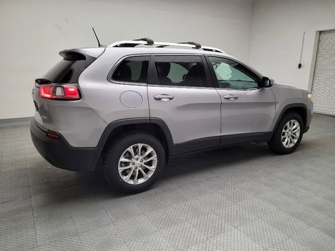 Used 2019 Jeep Cherokee Latitude w/ Popular Appearance Group image 10