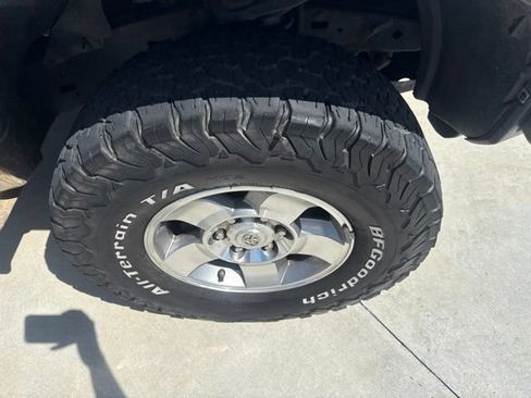Used 2008 Toyota FJ Cruiser 4WD image 9