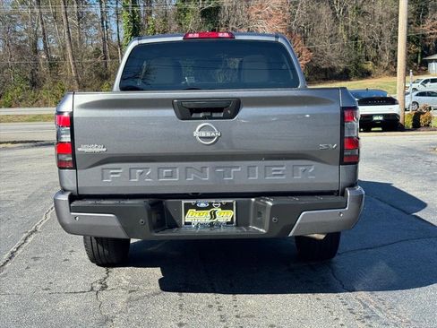 Certified 2024 Nissan Frontier SV w/ Technology Package image 4
