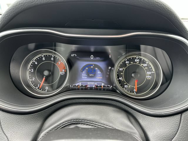 Used 2022 Jeep Cherokee Trailhawk w/ Trailer Tow Group AWD/4WD image 12