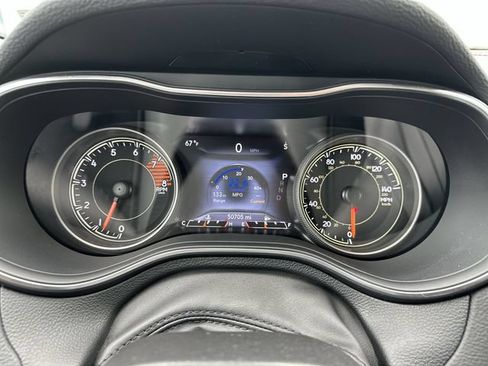 Used 2022 Jeep Cherokee Trailhawk w/ Trailer Tow Group AWD/4WD image 12