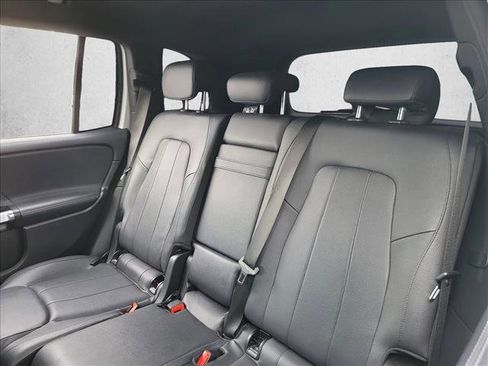 Used 2020 Mercedes-Benz GLB 250 image 14