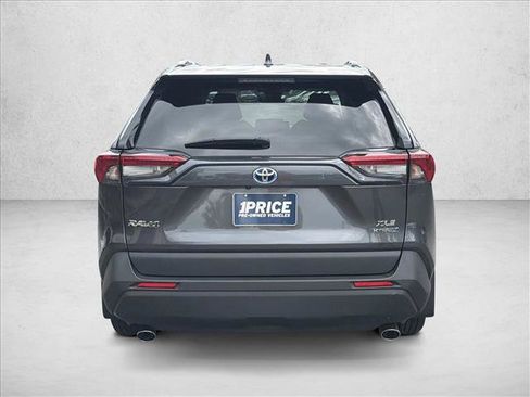 Used 2024 Toyota RAV4 XLE AWD/4WD image 7