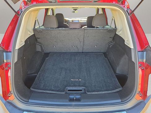 Used 2021 Nissan Rogue SV image 13