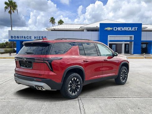 New 2026 Chevrolet Traverse Z71 w/ Enhanced Driving Package image 4