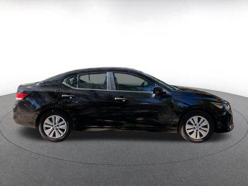 Used 2025 Nissan Sentra S image 8