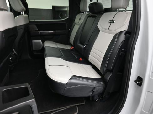 Used 2024 Ford F150 Lightning Platinum image 26