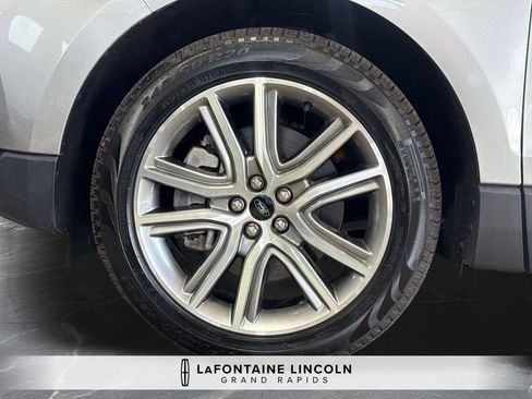 Used 2024 Ford Edge Titanium w/ Equipment Group 301A AWD/4WD image 34