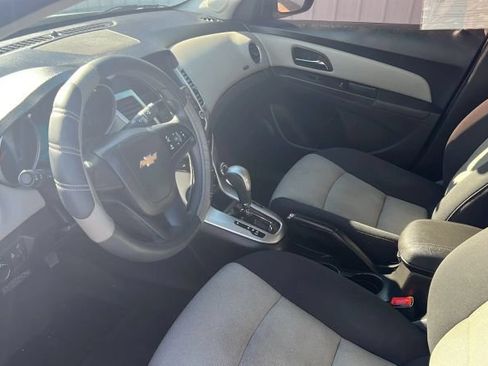 Used 2016 Chevrolet Cruze LS FWD image 14