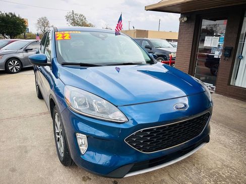 Used 2022 Ford Escape SEL image 7