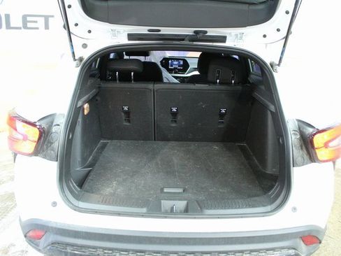 Used 2024 Chevrolet Trax RS w/ Driver Confidence Package image 12