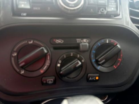 Used 2013 Nissan Juke S FWD image 14