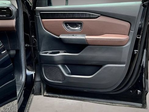 Used 2025 Honda Pilot Elite image 28