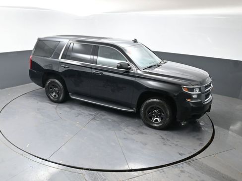 Used 2018 Chevrolet Tahoe 2WD w/ Remote Keyless Entry Package image 40