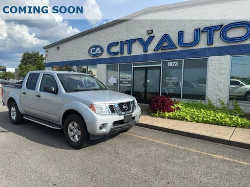 Used 2017 Nissan Frontier SV AWD/4WD image 1