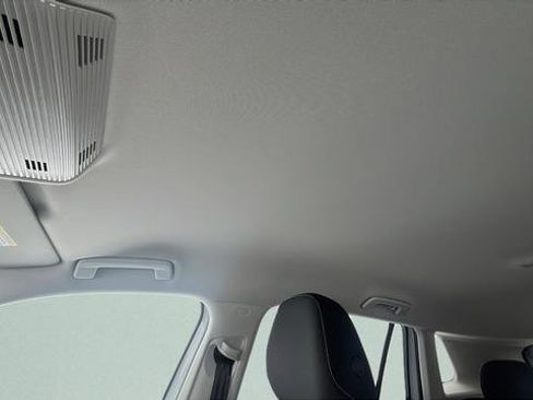 New 2026 Volkswagen Tiguan S image 18