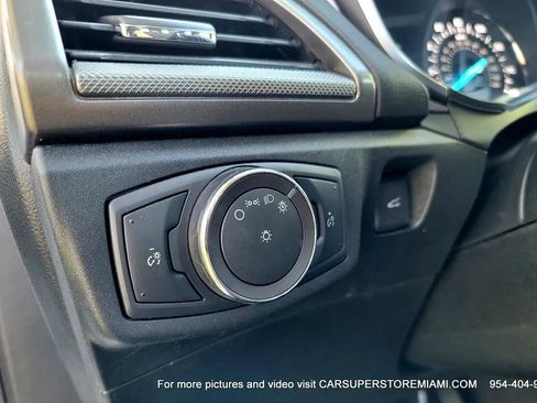 Used 2020 Ford Fusion SE image 37