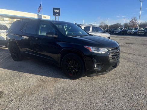 Used 2021 Chevrolet Traverse Premier w/ Redline Edition image 13