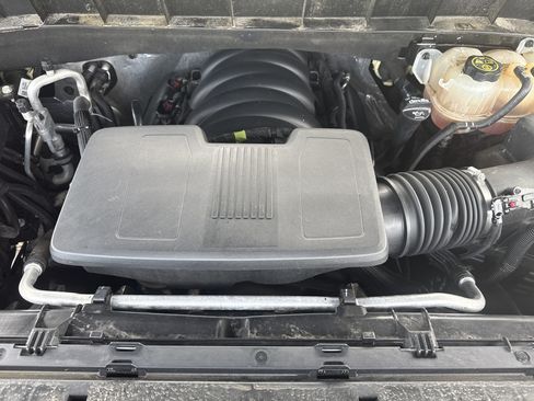 Used 2021 Chevrolet Silverado 1500 LT Trail Boss w/ Bed Protection Package AWD/4WD image 6