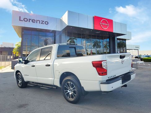 Certified 2024 Nissan Titan SV w/ SV Convenience Package image 6