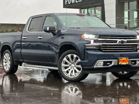 Used 2020 Chevrolet Silverado 1500 High Country w/ Technology Package image 2