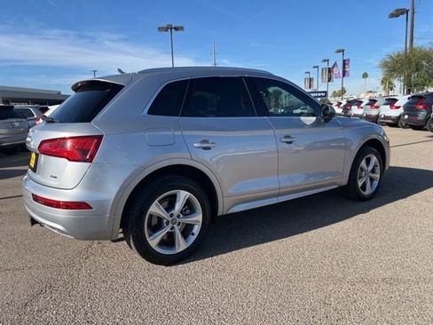 Used 2020 Audi Q5 2.0T Premium image 3