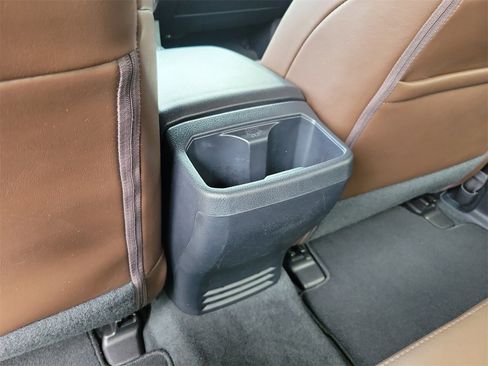 Used 2018 Toyota Tacoma Limited image 12