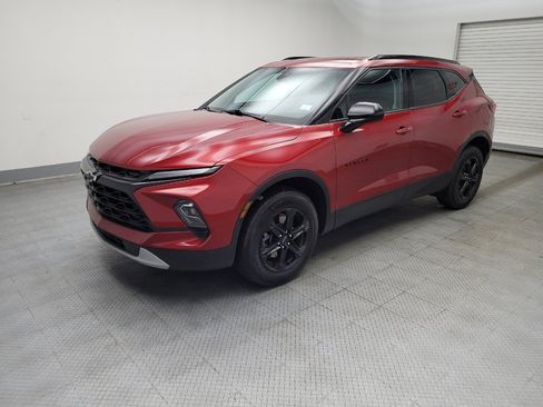 Used 2024 Chevrolet Blazer LT w/ Convenience Package FWD image 2