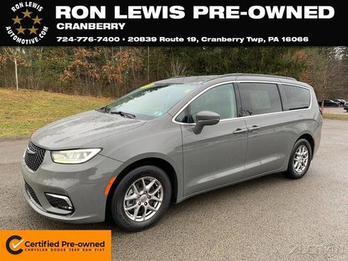 Used 2021 Chrysler Pacifica Touring image 1