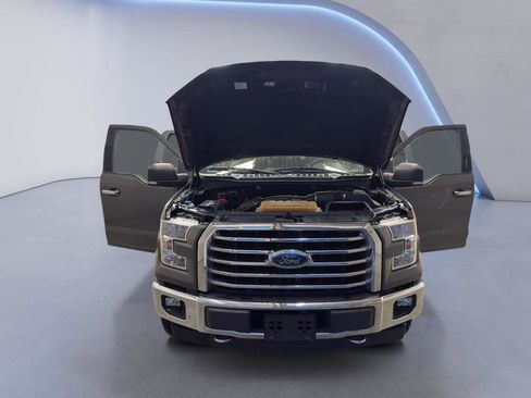 Used 2017 Ford F150 XLT w/ Equipment Group 302A Luxury image 8