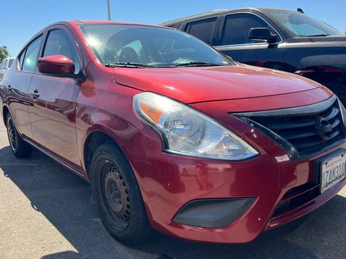 Used 2019 Nissan Versa S Plus FWD image 2