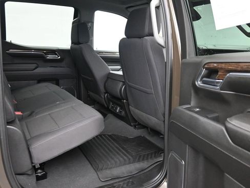 Used 2024 GMC Sierra 1500 Elevation image 12