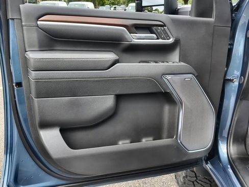 New 2025 GMC Sierra 2500 Denali w/ Denali Reserve Package image 23