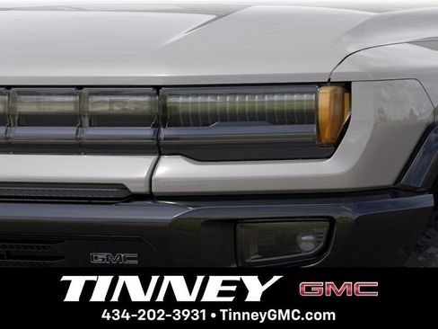 New 2026 GMC Hummer EV SUV w/ LPO, Dark Essentials Package AWD/4WD image 10