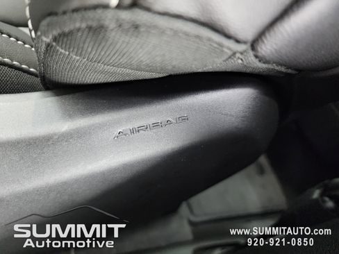 New 2025 Jeep Grand Cherokee Limited w/ Black Appearance Package image 45