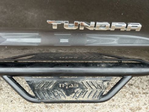 Used 2018 Toyota Tundra SR5 image 21