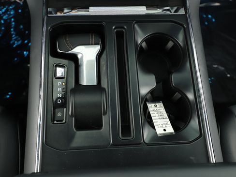 Used 2025 Ford F150 Lightning Lariat image 24