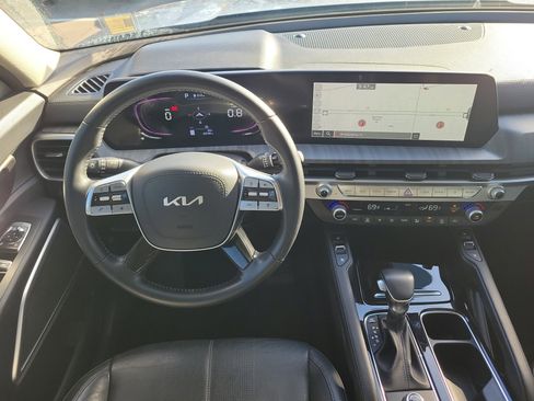 Certified 2023 Kia Telluride EX w/ EX Captain's Chair Package image 19