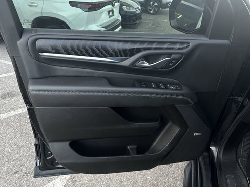 Used 2021 GMC Yukon Denali image 23