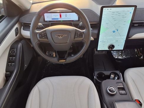 Used 2021 Ford Mustang Mach-E Premium image 5