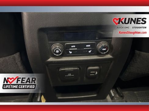 Used 2021 Chevrolet Traverse Premier w/ Redline Edition image 36