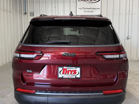 New 2026 Jeep Grand Cherokee L 4WD image 4