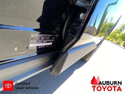 Certified 2022 Toyota RAV4 Limited AWD/4WD image 35